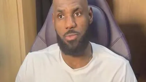 拉姆斯代尔登场，卡拉格预言阿森纳英超夺冠无望