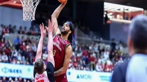 “B席迈向30岁里程碑：葡萄牙全胜战绩，射入13球贡献28助攻，助力2025欧国联夺冠”