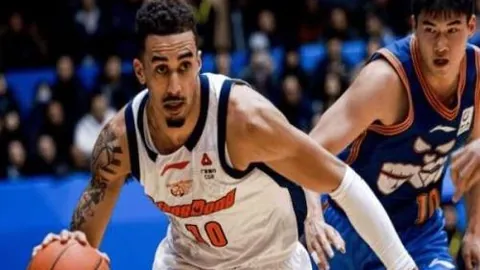 “湖北日报荆楚网：亚冬会冰雪盛宴，荆楚热情助燃赛事激情”